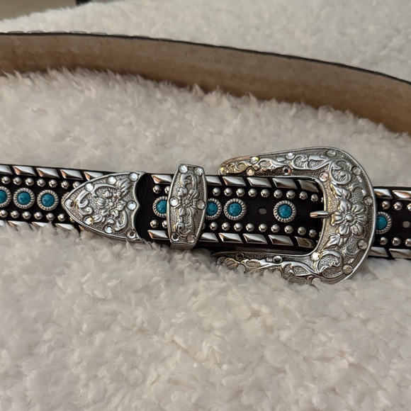 Accessories - Silver and Turquoise Western Belt